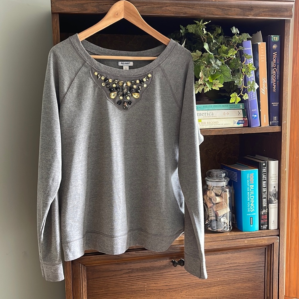Old Navy sweatshirt gray with jewels size large